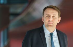 Quatre anys de guerra a Ucraïna: l’autonomia estratègica europea no pot esperar més